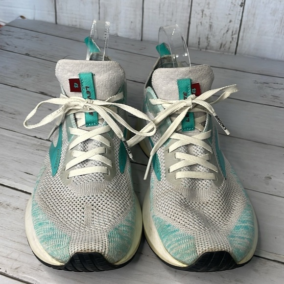 Brooks Levitate 4 Mint and Dove Gray Running Shoe - Picture 3 of 12